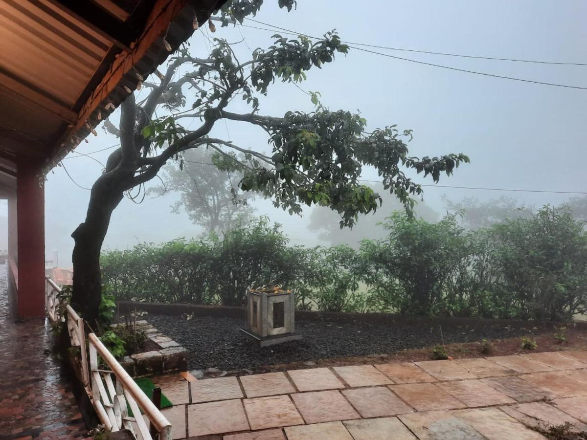 Junglee Nest Holiday Home & Huts Mahābaleshwar Eksteriør bilde